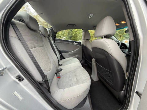 2017 Hyundai Accent Value Edition