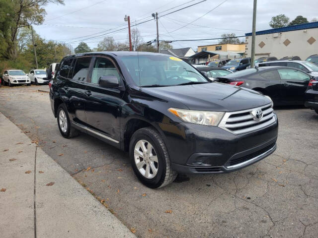 2011 Toyota Highlander for sale at DAGO'S AUTO SALES LLC in Dalton, GA