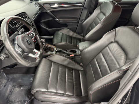 2017 Volkswagen Golf GTI