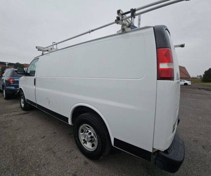 2019 Chevrolet Express 2500