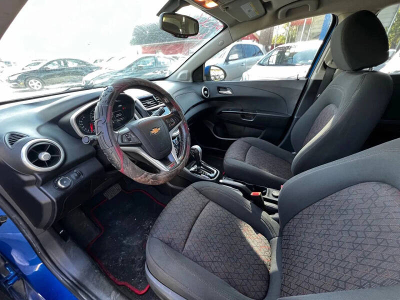 2017 Chevrolet Sonic LT Auto