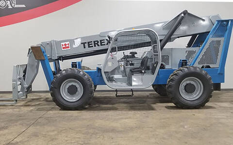 2005 Terex TH1056C
