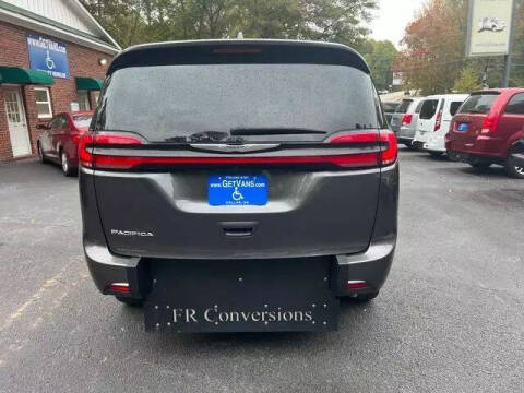 2022 Chrysler Pacifica Touring L