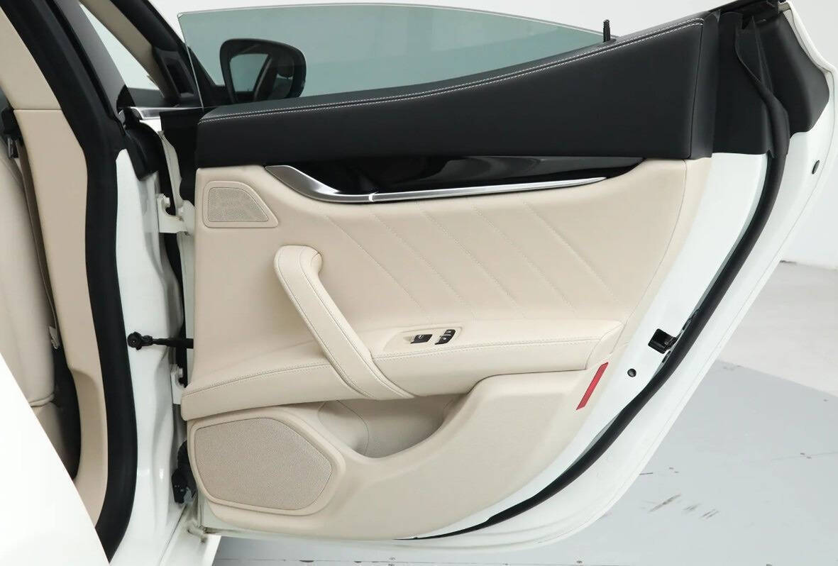 2022 Maserati Ghibli 26