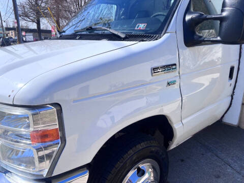 2012 Ford E-Series E-350 SD