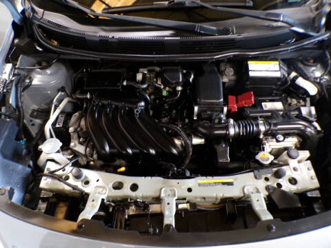 2013 Nissan Versa 1.6 SV