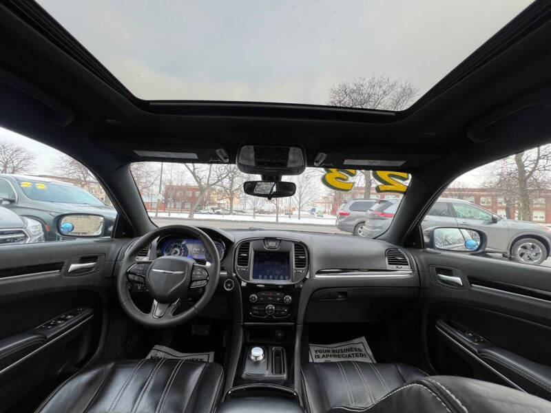 2023 Chrysler 300 S V6