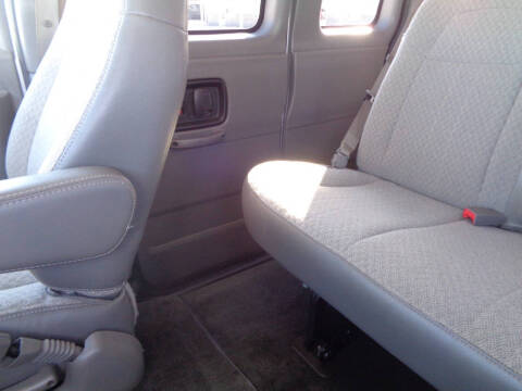 2017 Chevrolet Express LT 3500