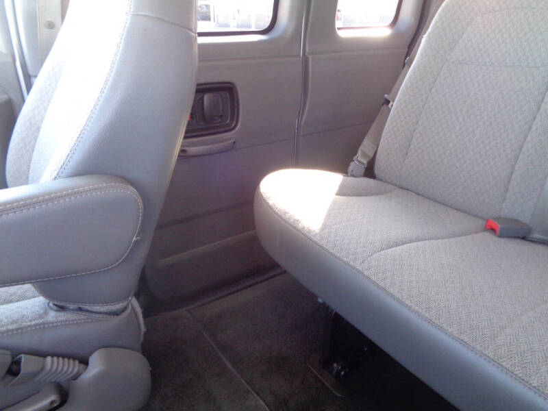2017 Chevrolet Express LT 3500