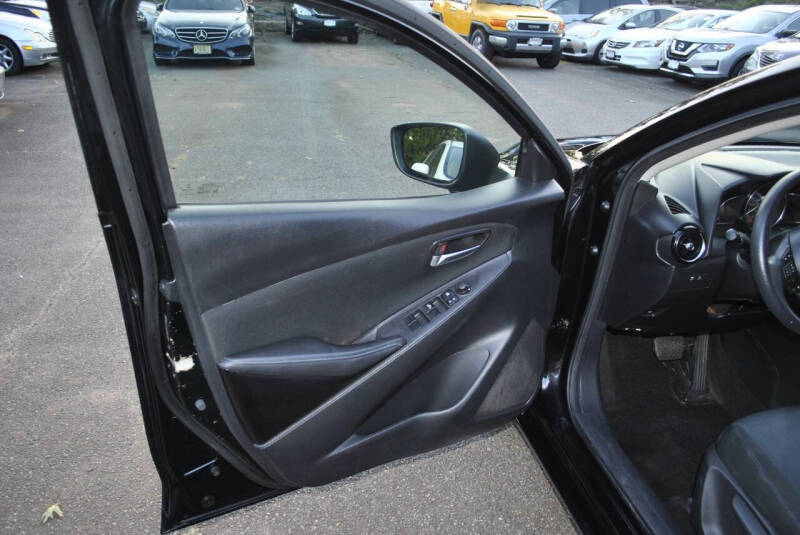 2017 Toyota Yaris iA