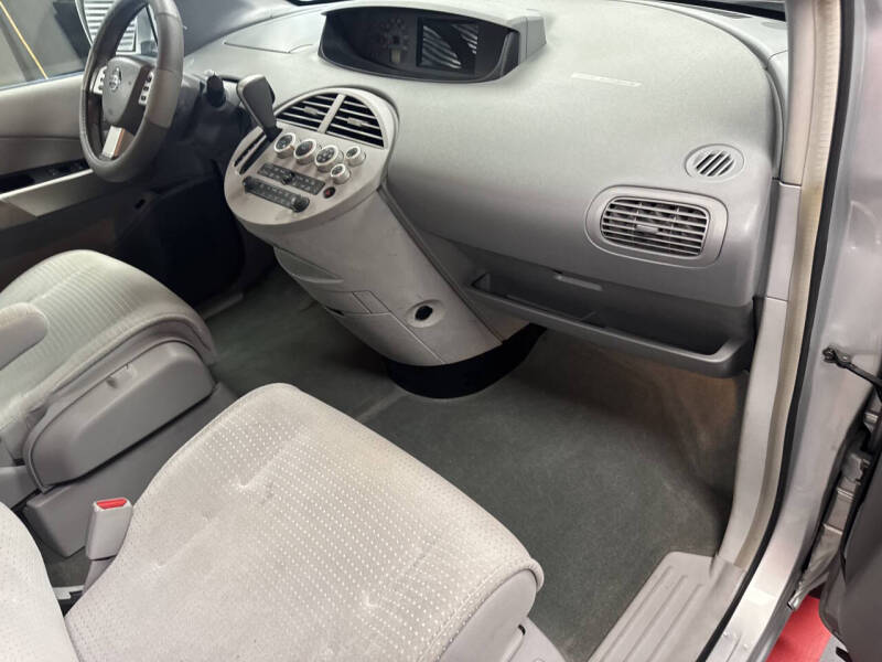 2004 Nissan Quest