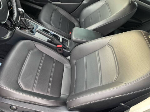 2020 Volkswagen Passat SE