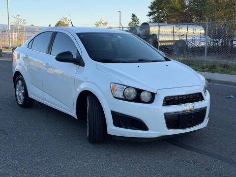 2014 Chevrolet Sonic LT Auto