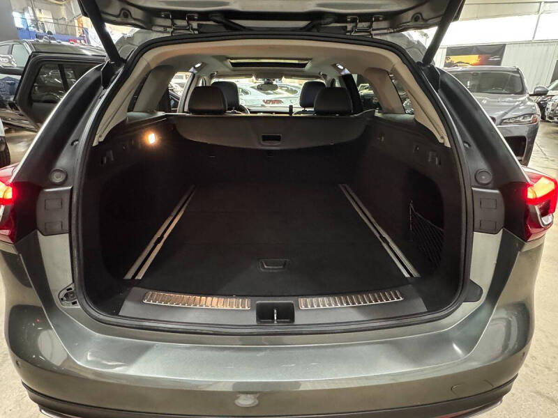 2018 Buick Regal TourX Essence