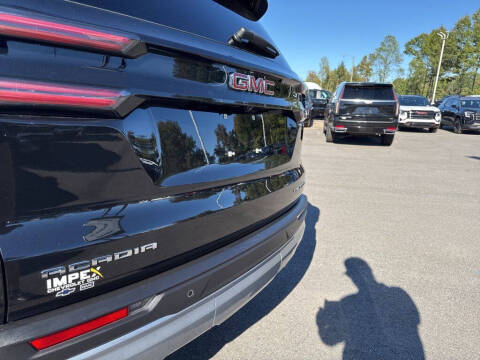 2025 GMC Acadia Elevation