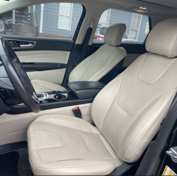 2017 Ford Edge Titanium