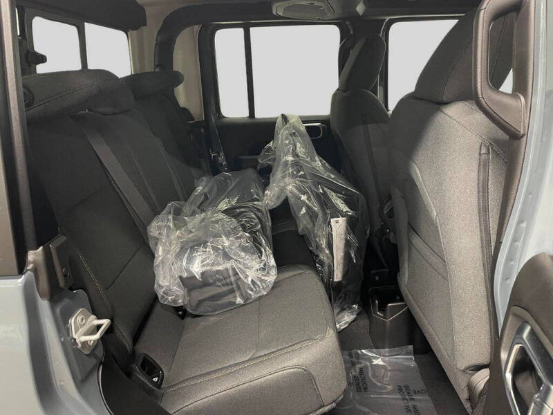 2026 Jeep Gladiator Willys