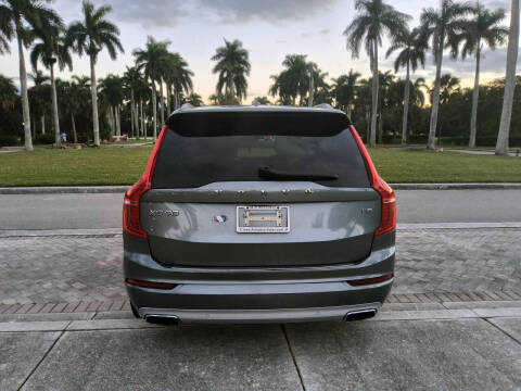 2020 Volvo XC90 T5 Momentum