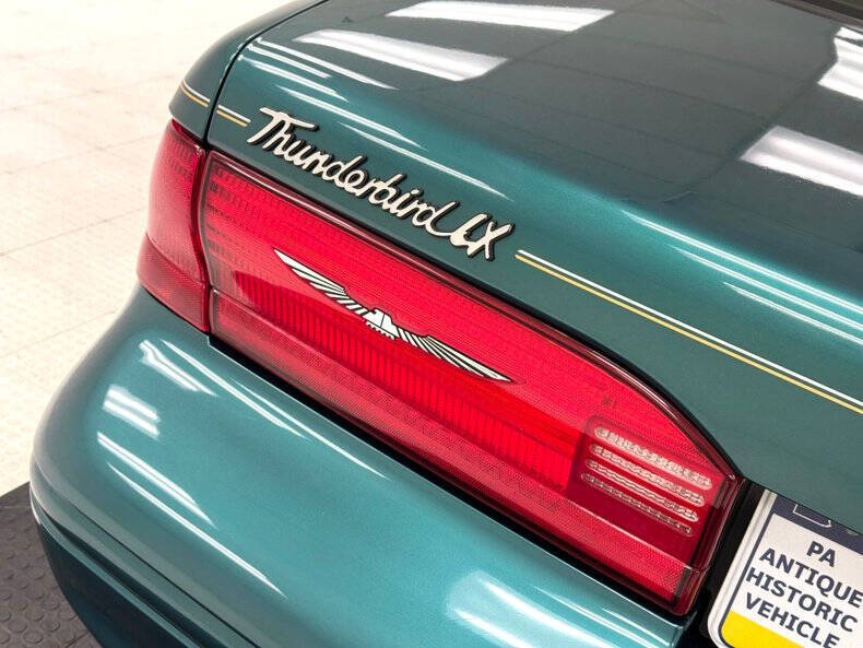 1996 Ford Thunderbird LX