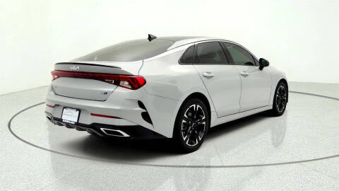2022 Kia K5