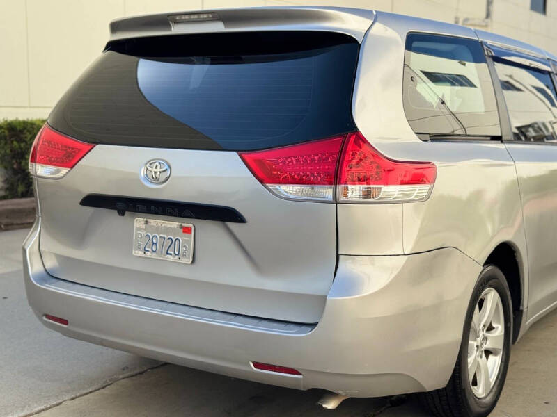 2013 Toyota Sienna L 7-Passenger