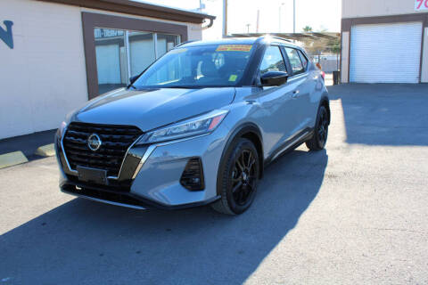 2021 Nissan Kicks SR