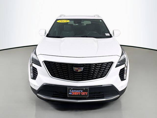 Used 2019 Cadillac XT4 Premium Luxury with VIN 1GYFZCR49KF211733 for sale in Bloomington, IL