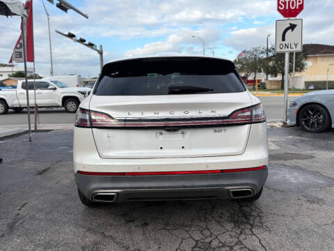 2019 Lincoln Nautilus Reserve