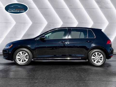 2016 Volkswagen Golf TSI S