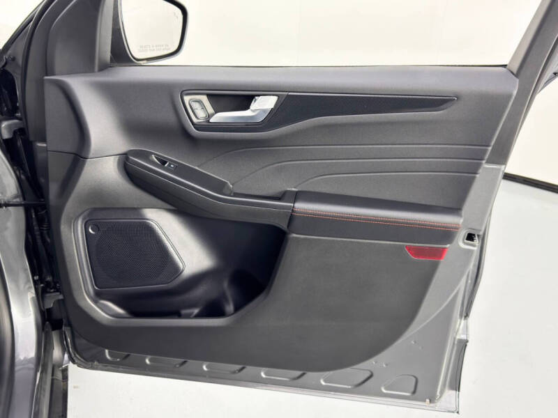 2024 Ford Escape Hybrid ST-Line Select