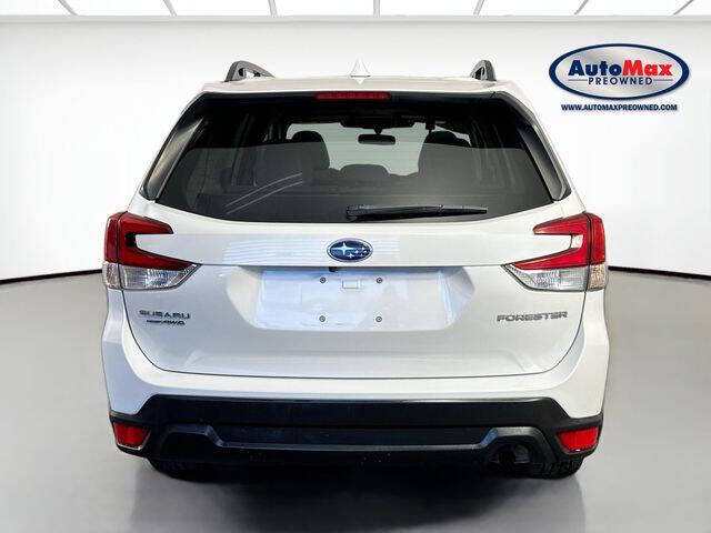 2022 Subaru Forester Premium