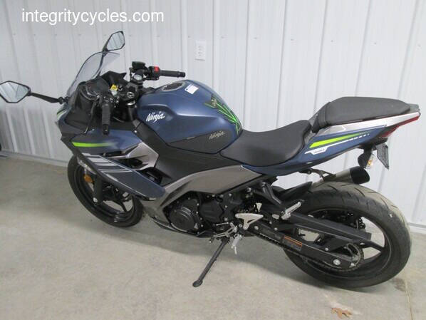 2022 Kawasaki Ninja 400