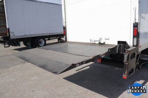 2018 Freightliner M2 106