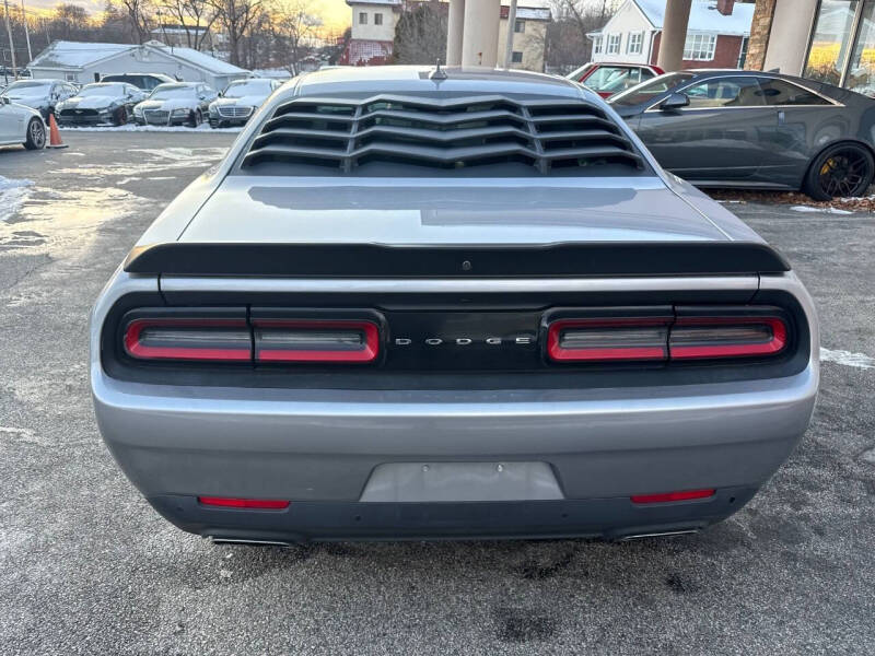 2016 Dodge Challenger R/T Scat Pack