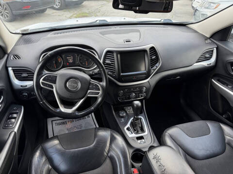 2018 Jeep Cherokee Latitude Plus