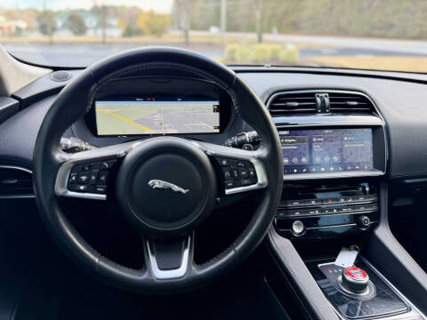 2020 Jaguar F-PACE 25t Prestige