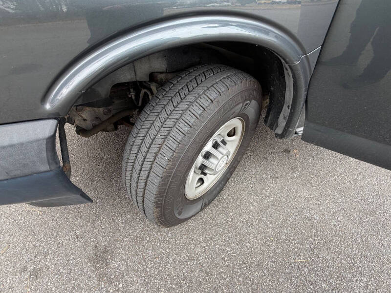 2017 Chevrolet Express LS 3500