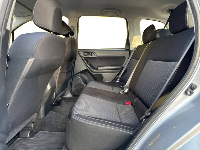 2017 Subaru Forester 2.5i