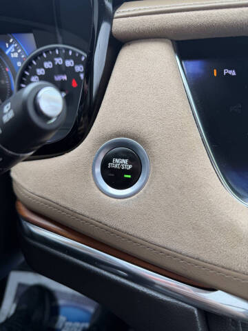 2017 Cadillac XT5 Platinum