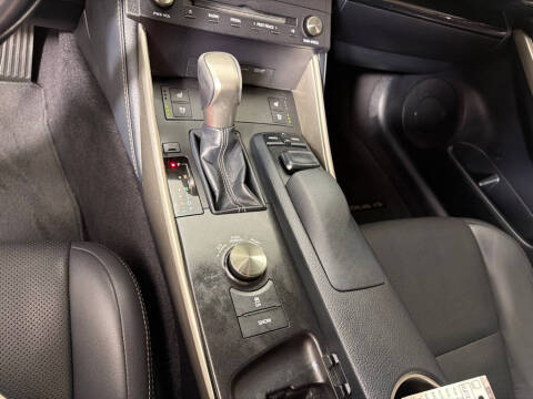 2016 Lexus IS 200t