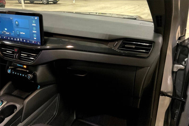 2023 Ford Escape ST-Line Elite