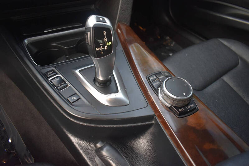 2015 BMW 3 Series 320i xDrive