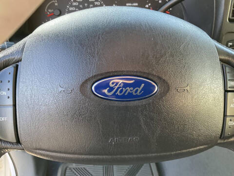 2005 Ford Excursion XLT