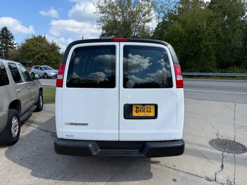 2017 Chevrolet Express 2500