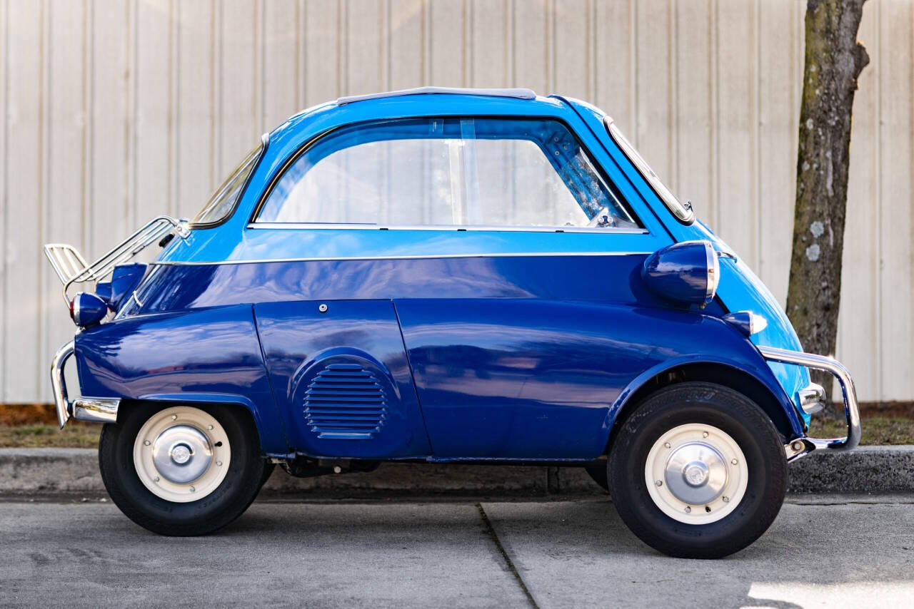 1957 BMW Isetta 11