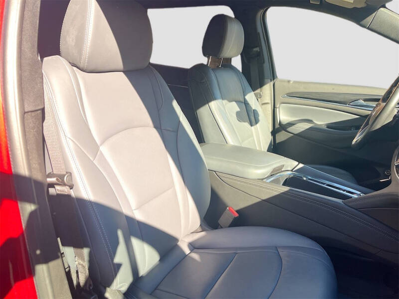 2024 Buick Enclave Essence