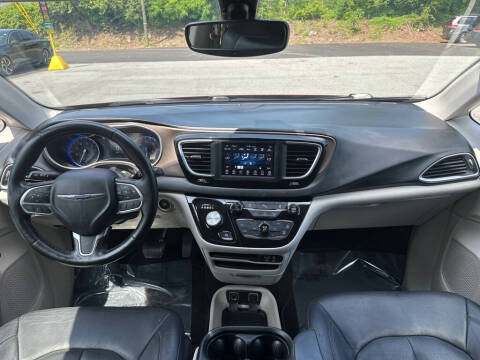 2019 Chrysler Pacifica Touring L