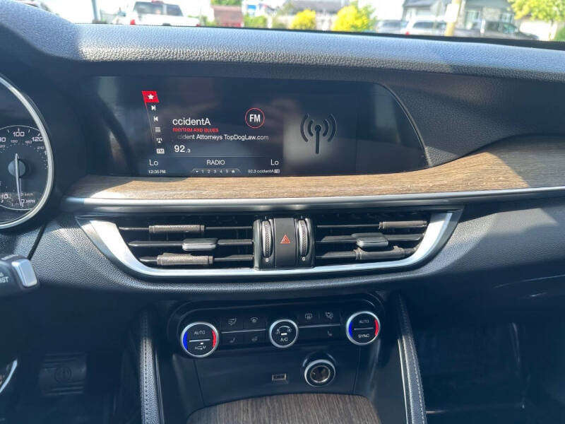 2018 Alfa Romeo Stelvio Ti