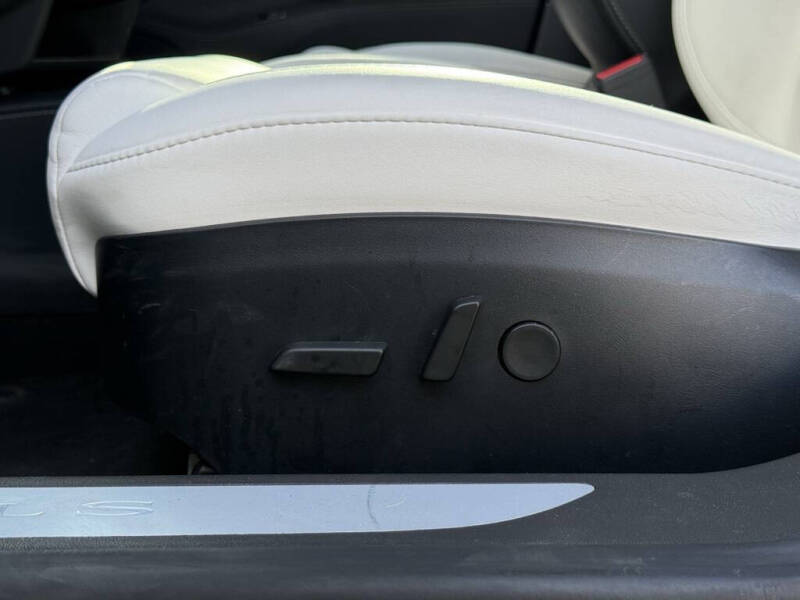 2020 Tesla Model S Long Range Plus