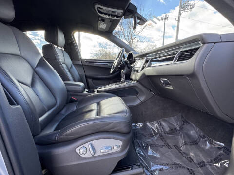 2015 Porsche Macan S